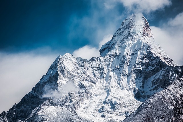 ama-dablam-gfb66d7a53_640